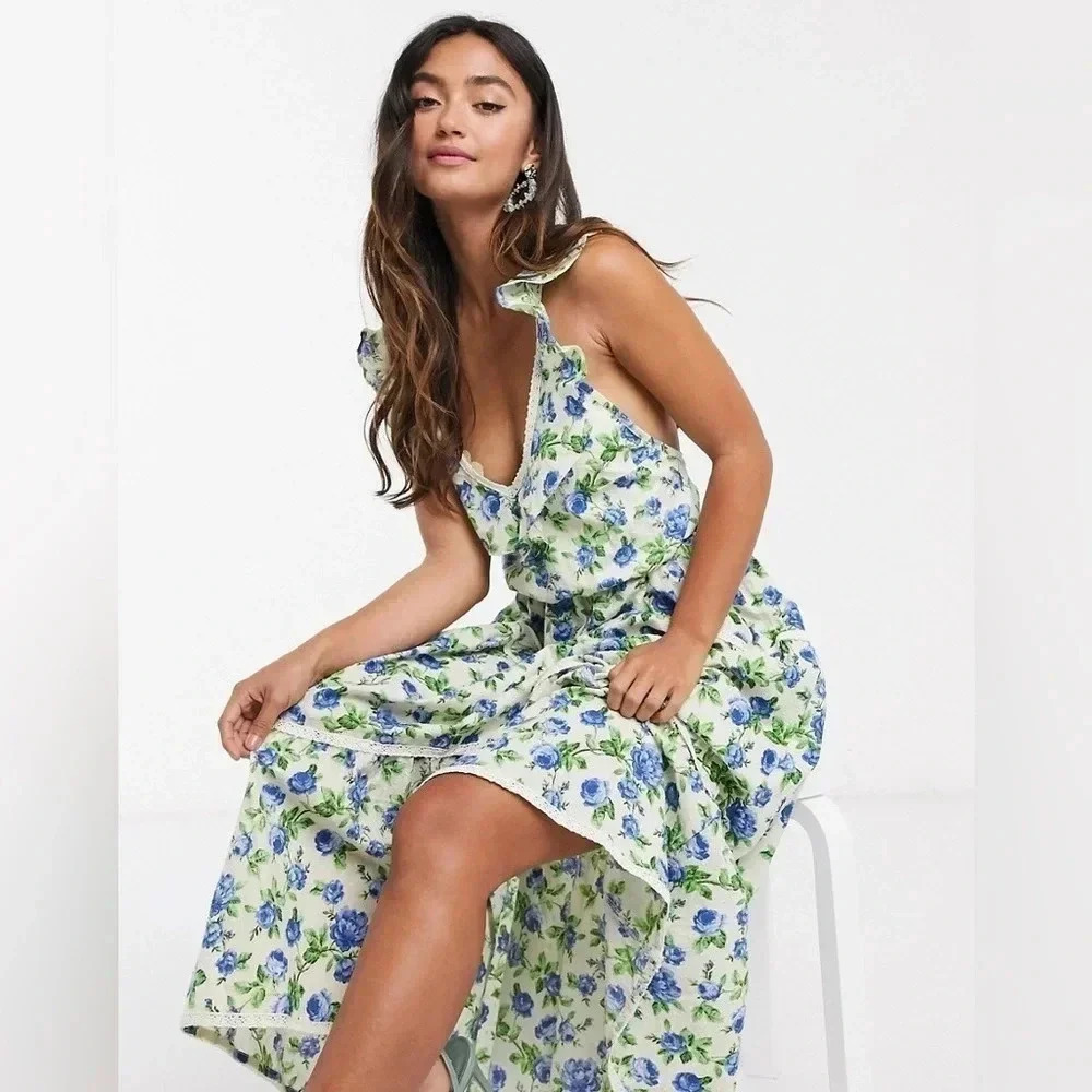 ASOS DOBBY TIERED MIDI SKATER SUNDRESS WITH LACE UP BACK IN FLORAL PRINT-MULTI - Picture 2 of 7